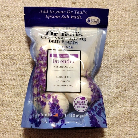 Dr Teals Other - New- Dr Teal's ultra moisturizing bath bombs, 5 in the pack.